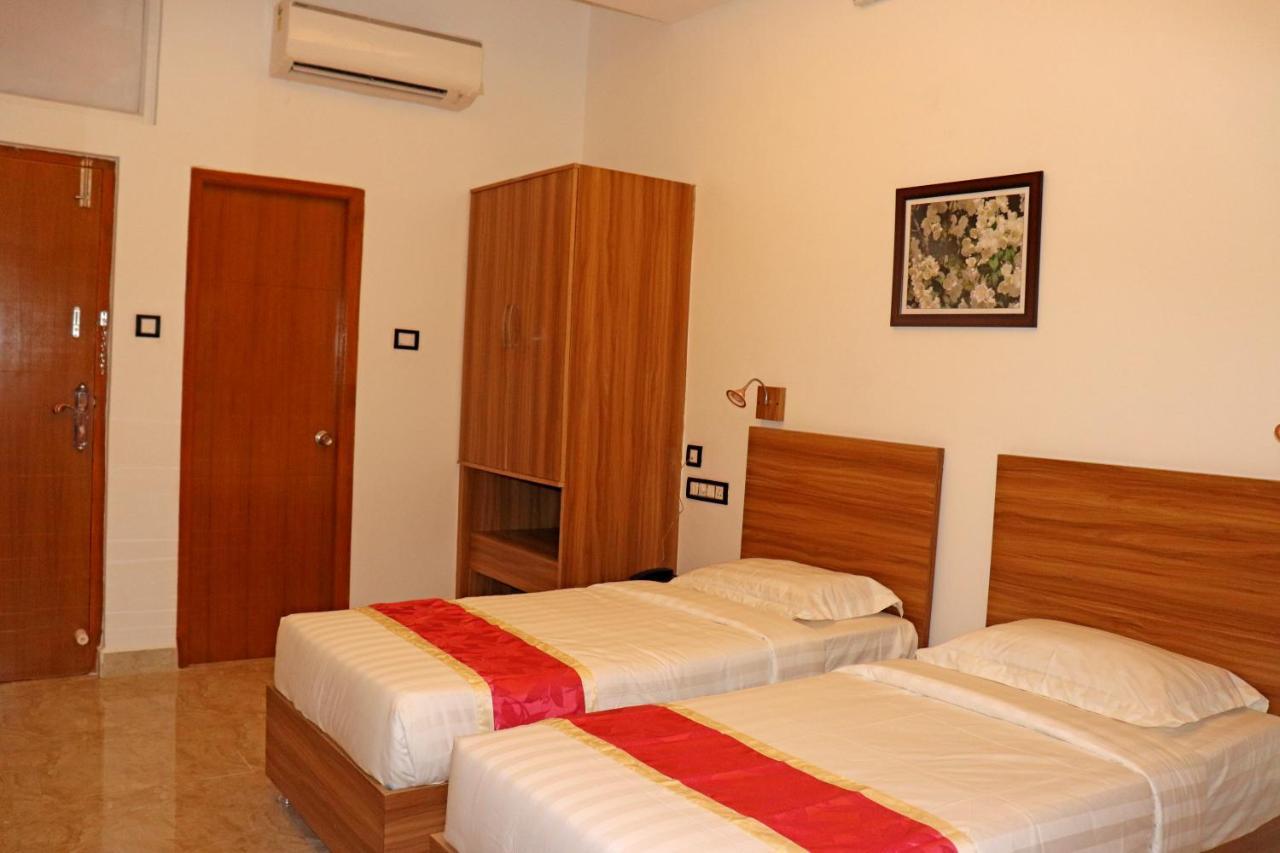 Gulnaar Guest House Chennai Exterior foto